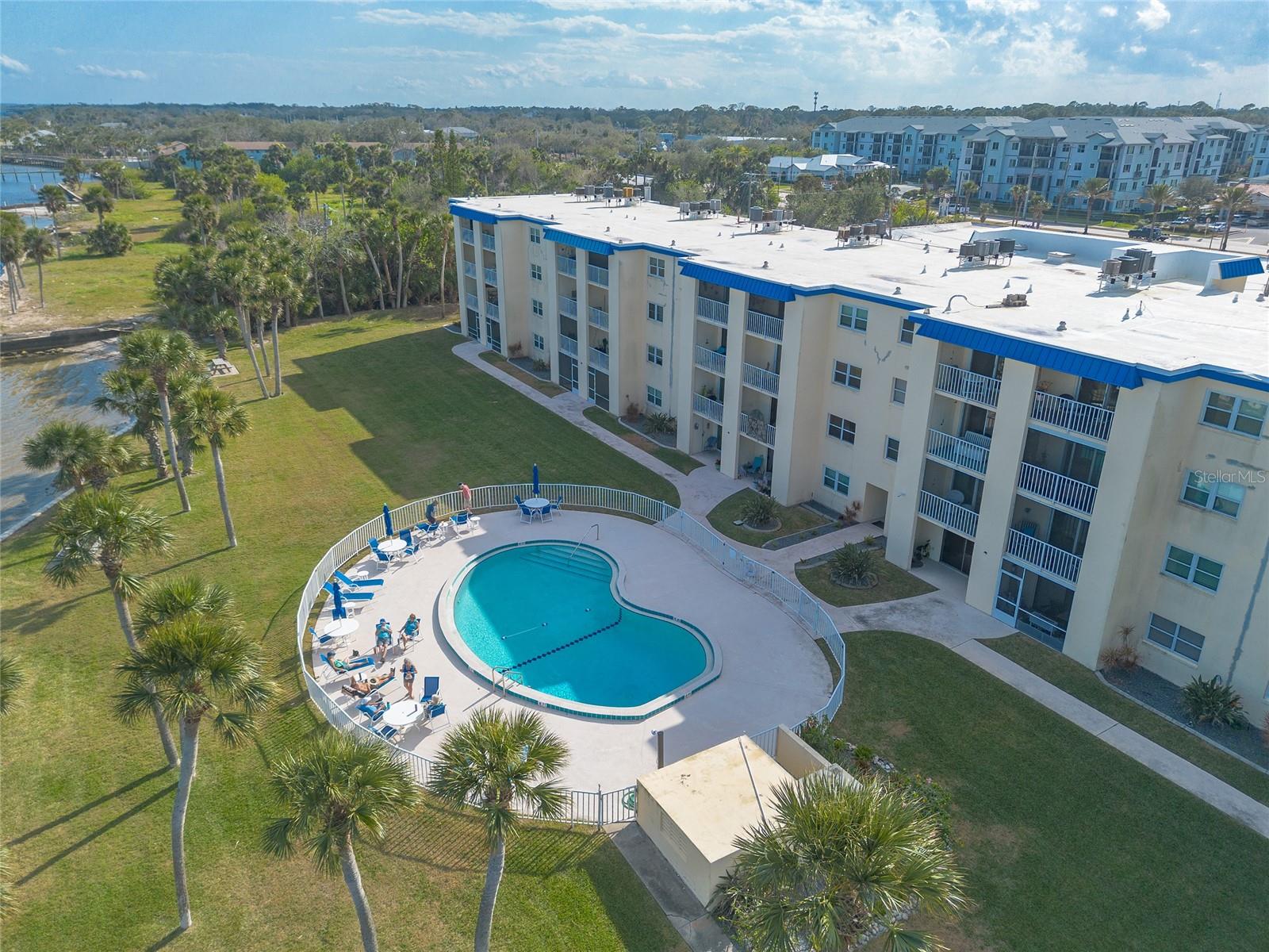RIVER CLUB - Residential