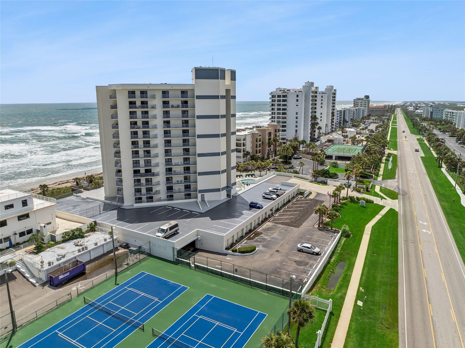 SEASCAPE TOWERS CONDO PH 01 - Residential
