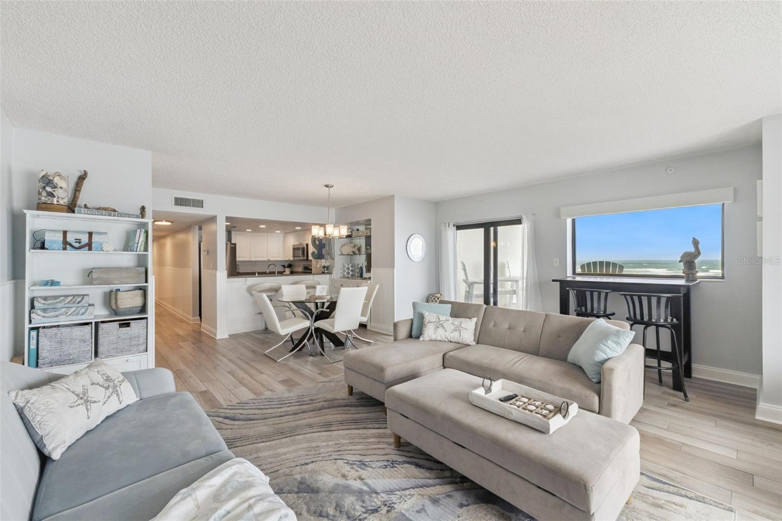 SEASCAPE TOWERS CONDO PH 01 - Residential