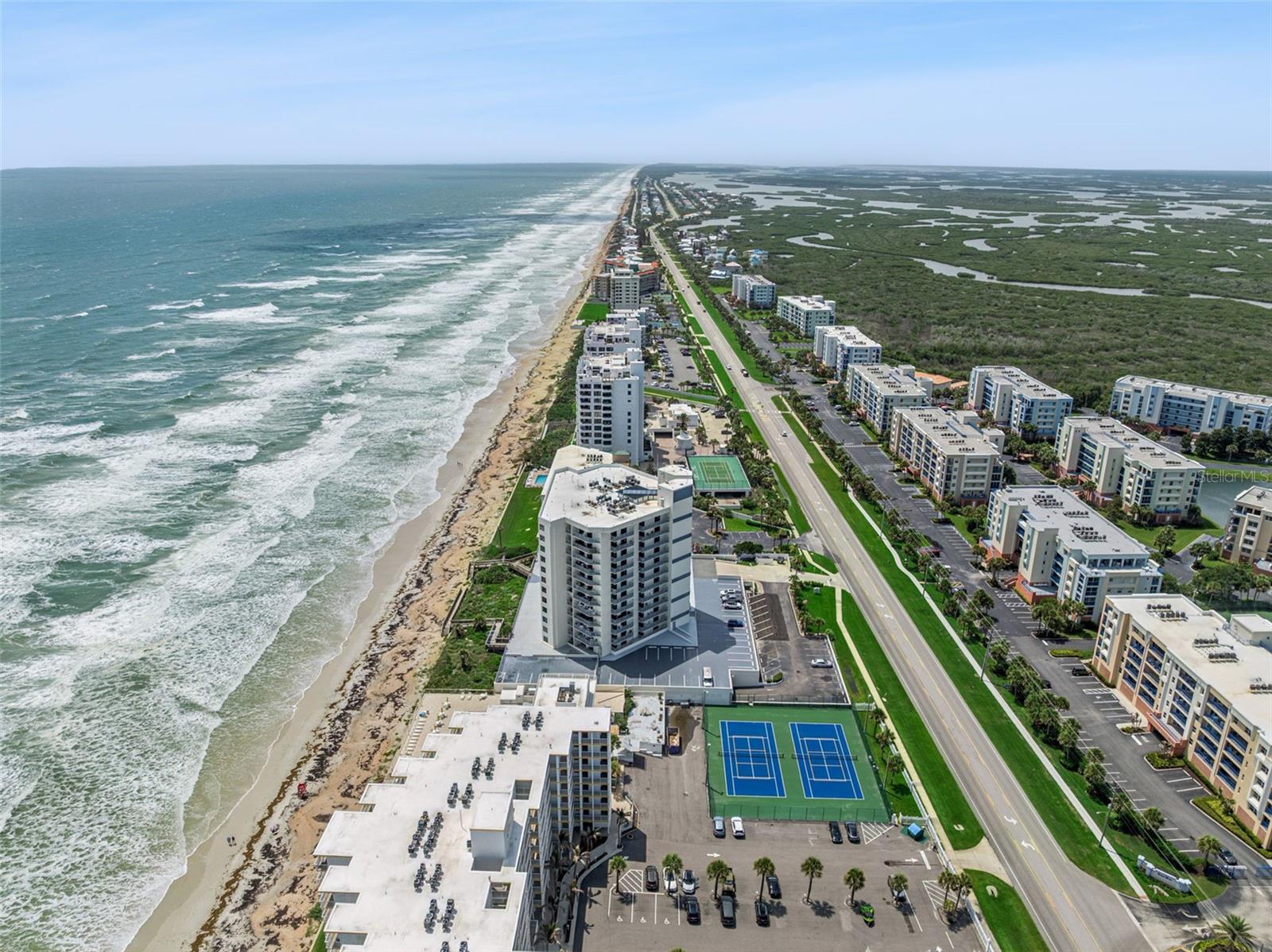 SEASCAPE TOWERS CONDO PH 01 - Residential