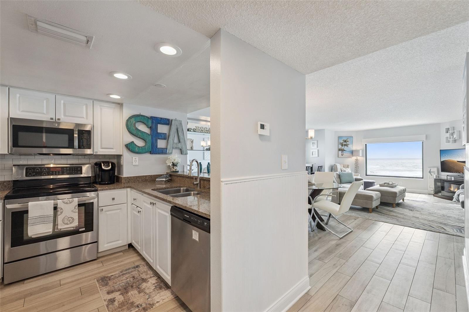 SEASCAPE TOWERS CONDO PH 01 - Residential
