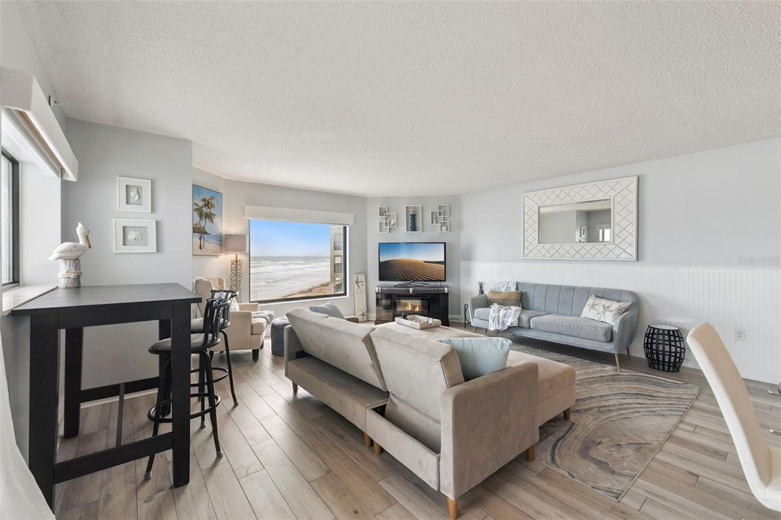 SEASCAPE TOWERS CONDO PH 01 - Residential