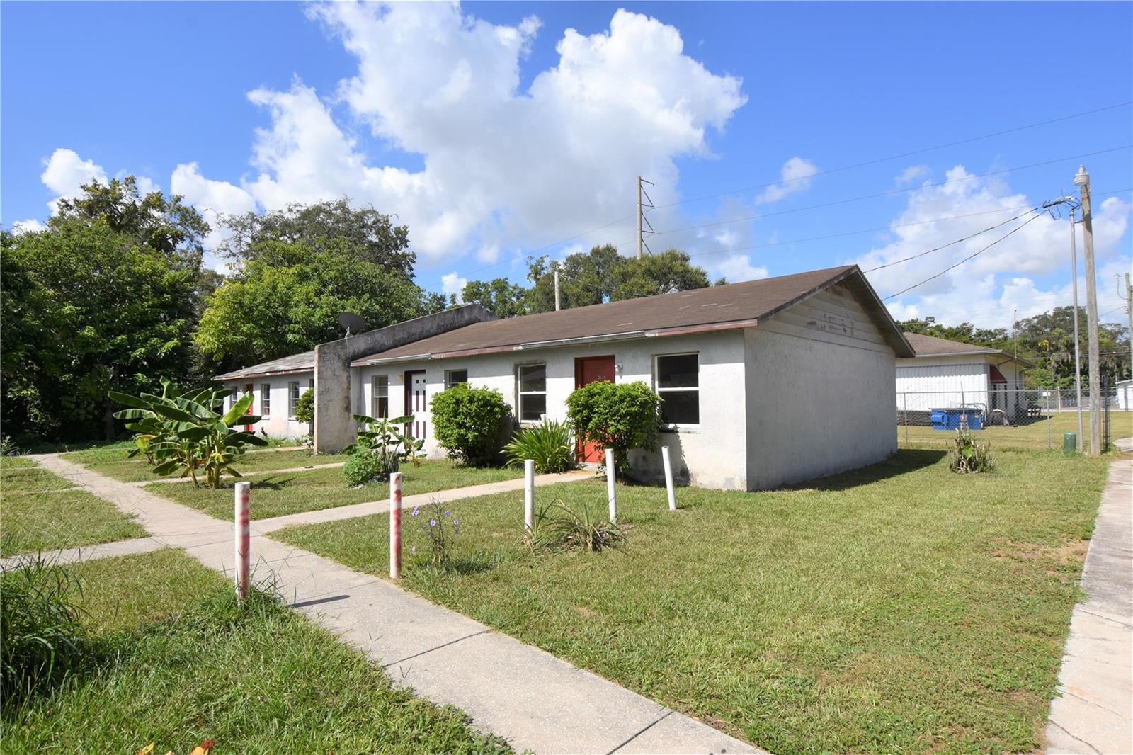 Fixer upper 4 plex. Each unit is 1 bedroom 1 bath, 560 sq ft. The property needs new a roof. Each unit needs to be renovated. Including kitchen and bathrooms. The electrical and plumbing appear to be fine. Great investment opportunity! 4 units are vacant and ready to be remodeled.