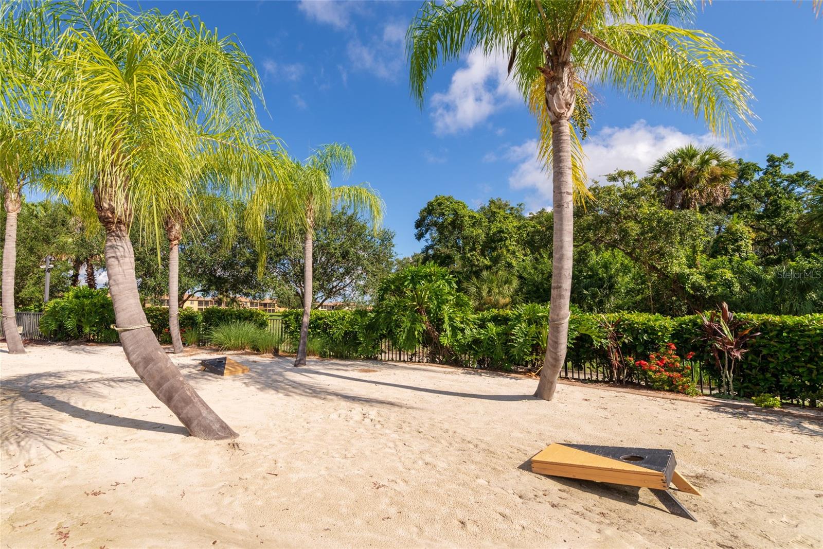 GRAND ESTUARY I AT RIVER STRAND - Residential Lease