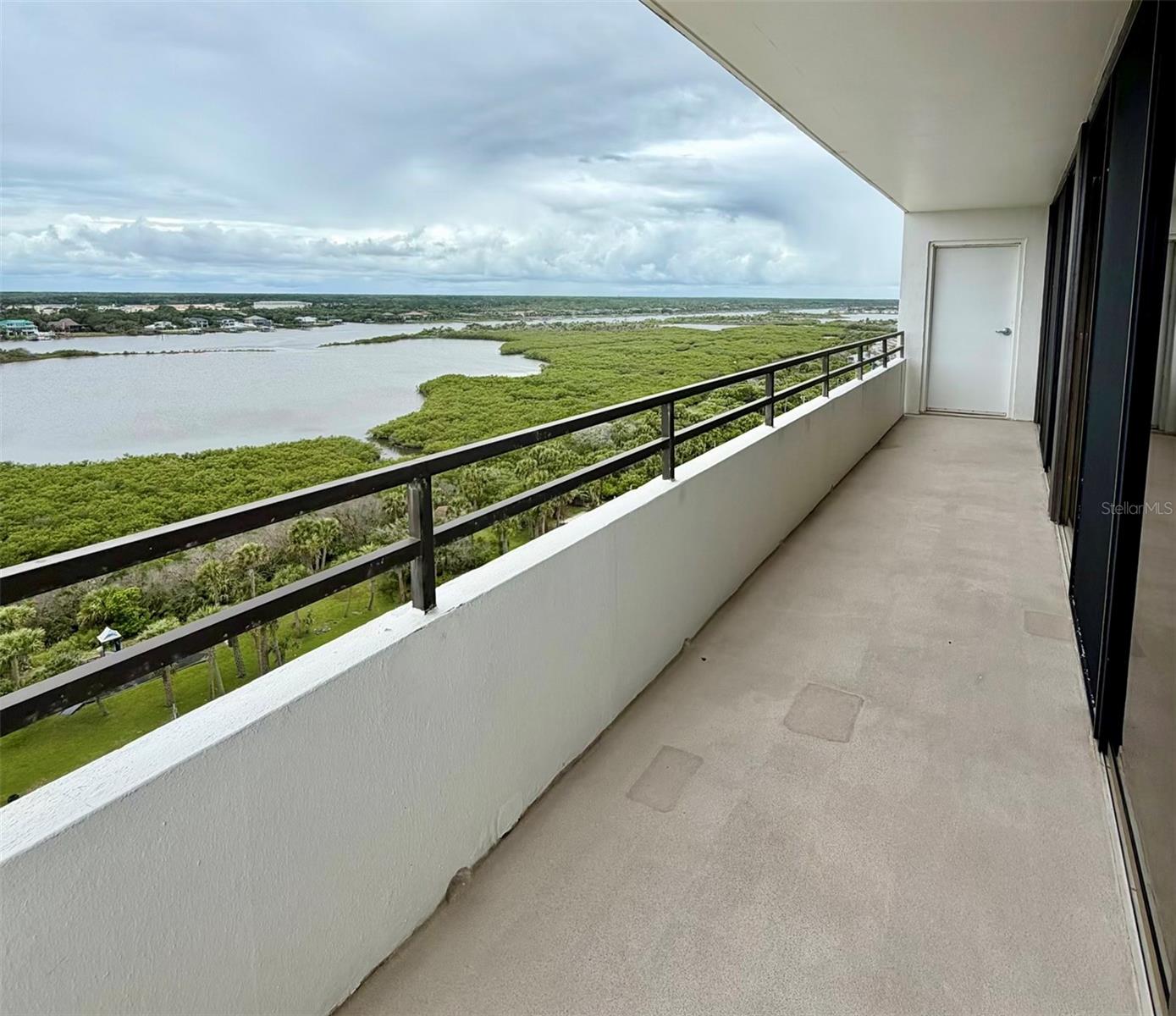 ALIKI GOLD COAST CONDO 01 - Residential
