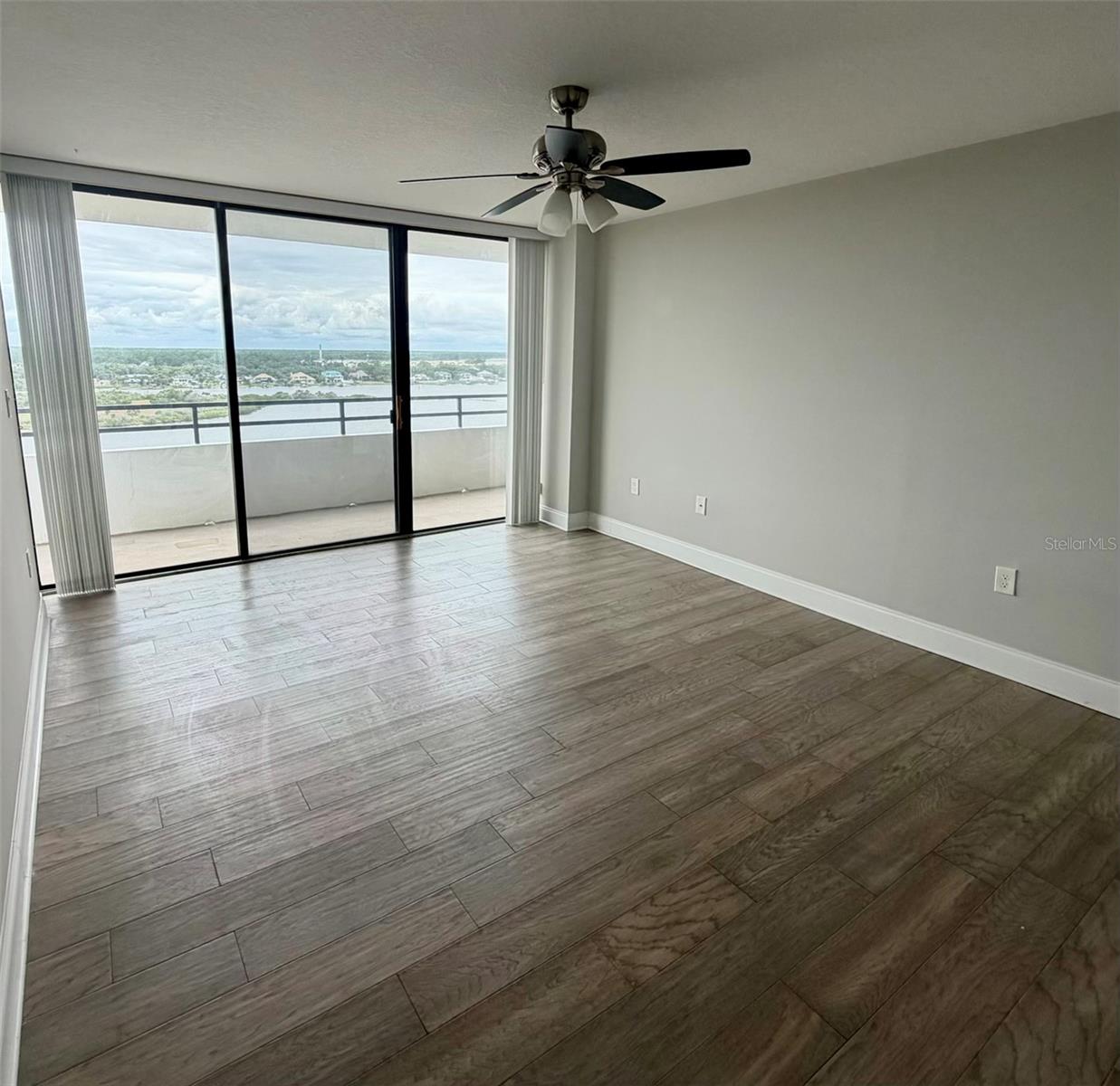 ALIKI GOLD COAST CONDO 01 - Residential