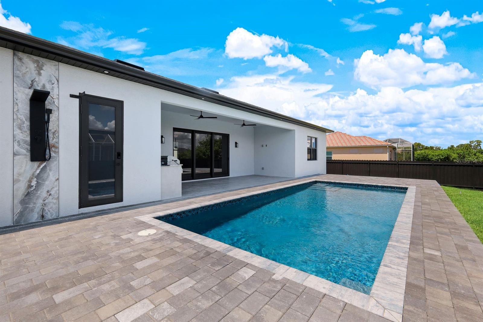 SOUTH GULF COVE - Residential