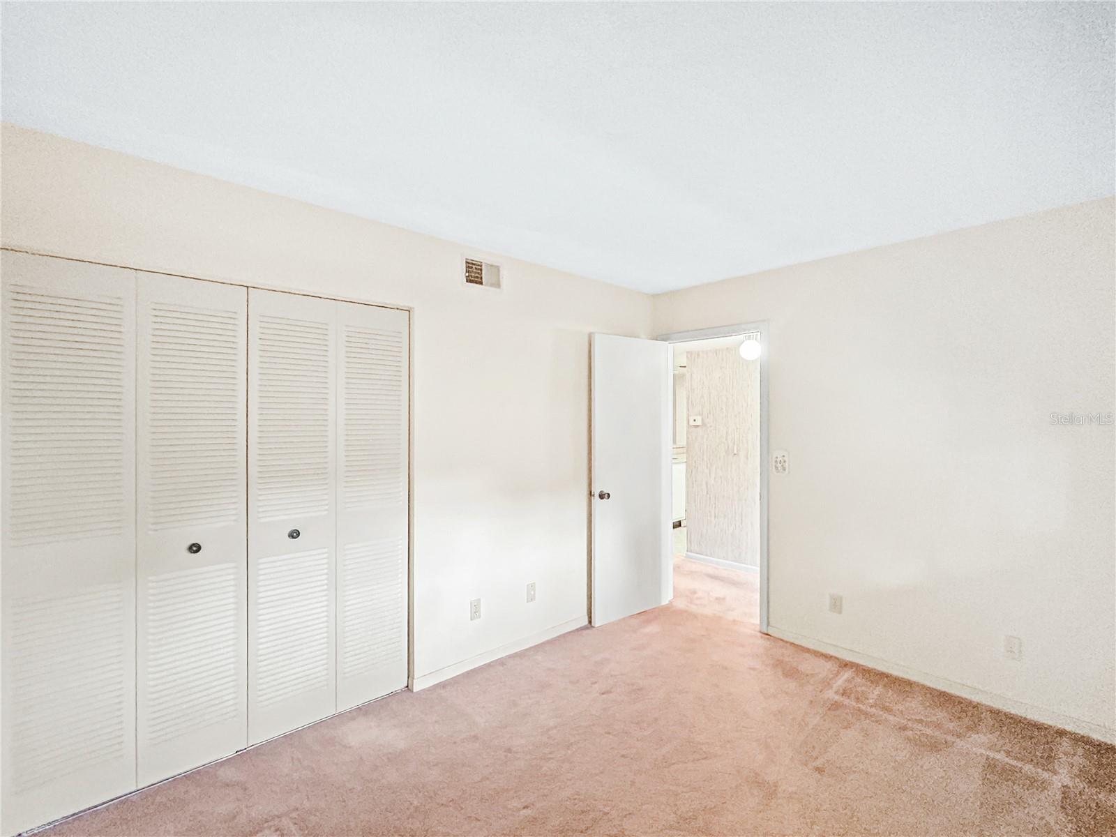 WATERS EDGE 4 CONDO - Residential