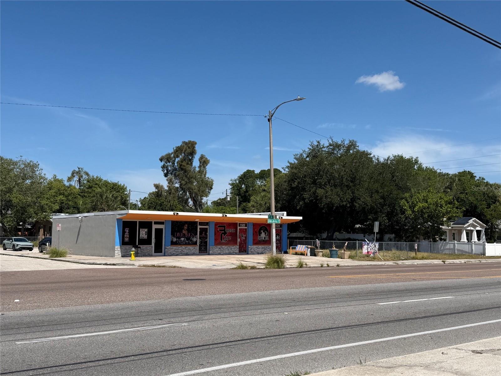 GREENWOOD PARK - Commercial Sale