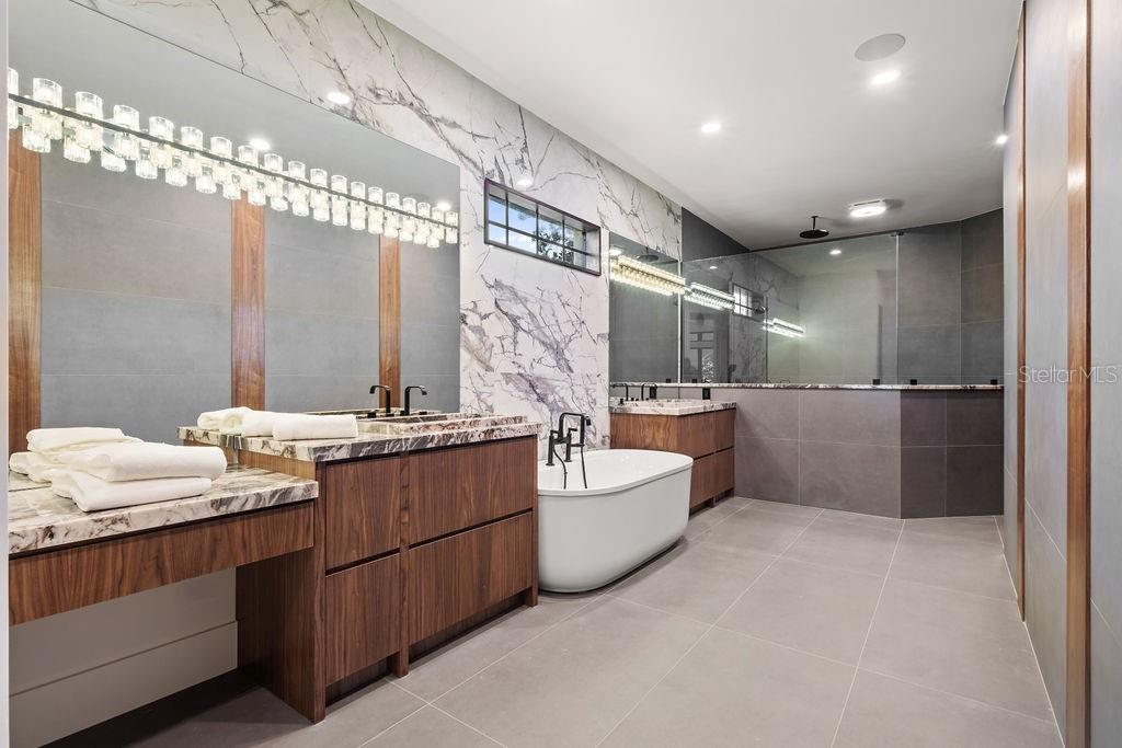 ISLEWORTH - Residential