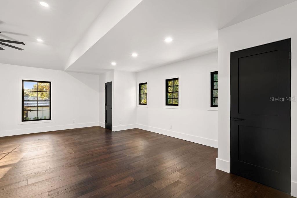 ISLEWORTH - Residential
