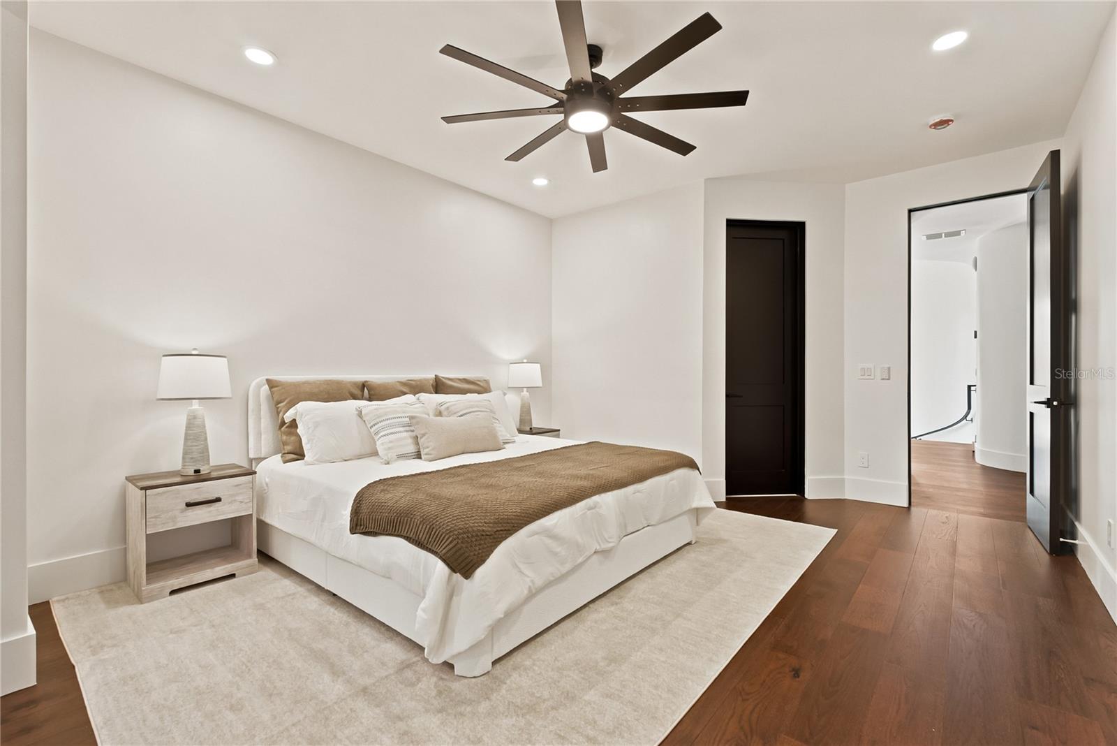 ISLEWORTH - Residential