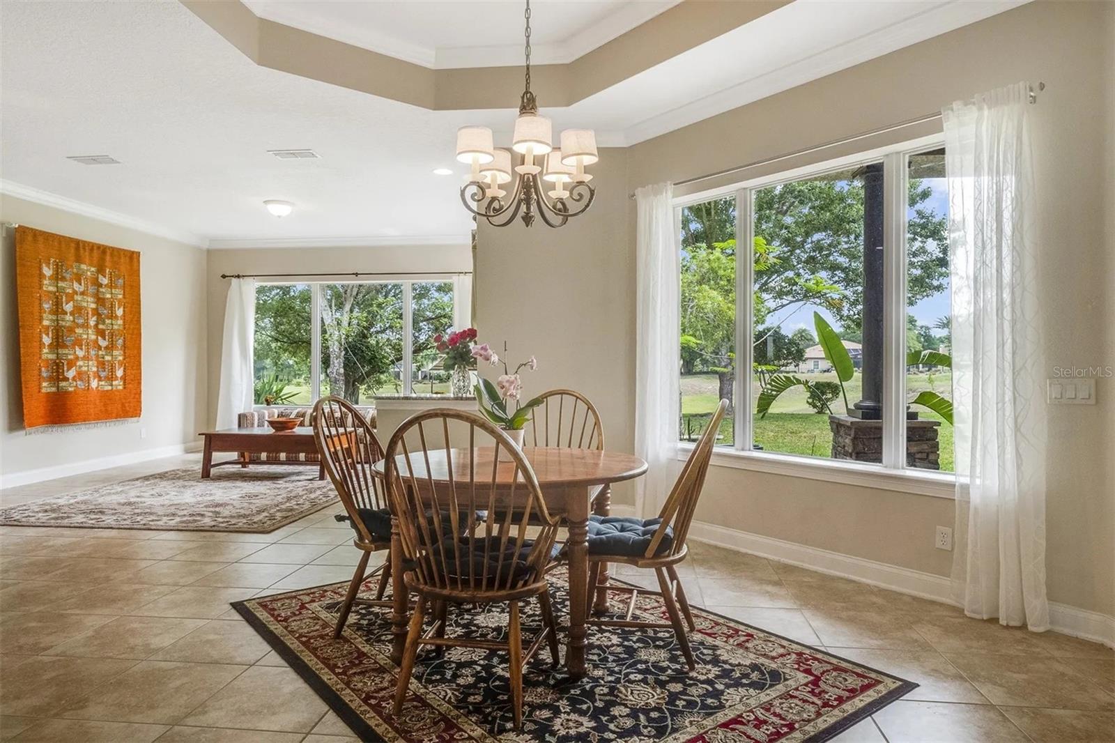 HEATHROW COUNTRY ESTATE - Residential