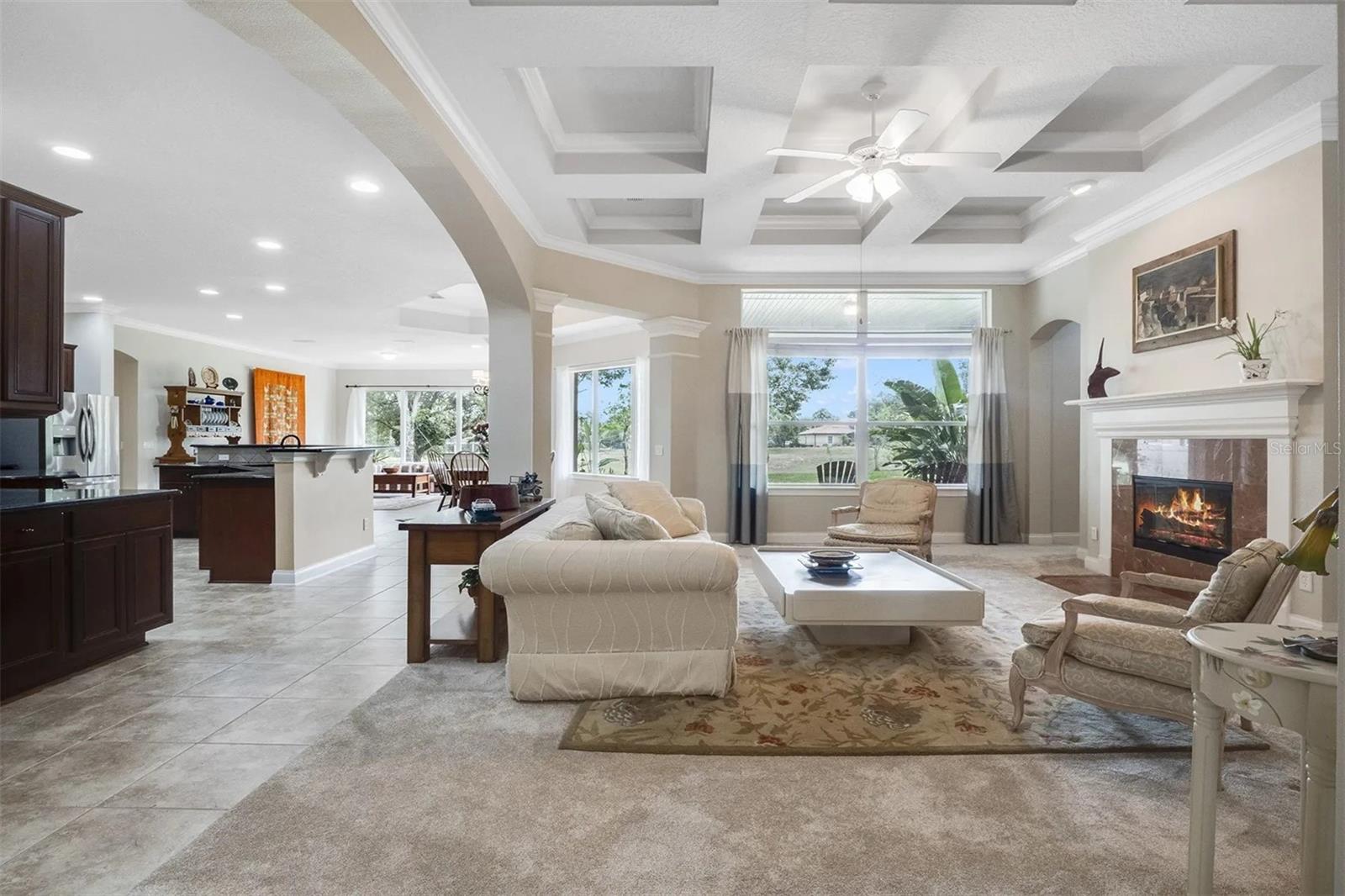 HEATHROW COUNTRY ESTATE - Residential