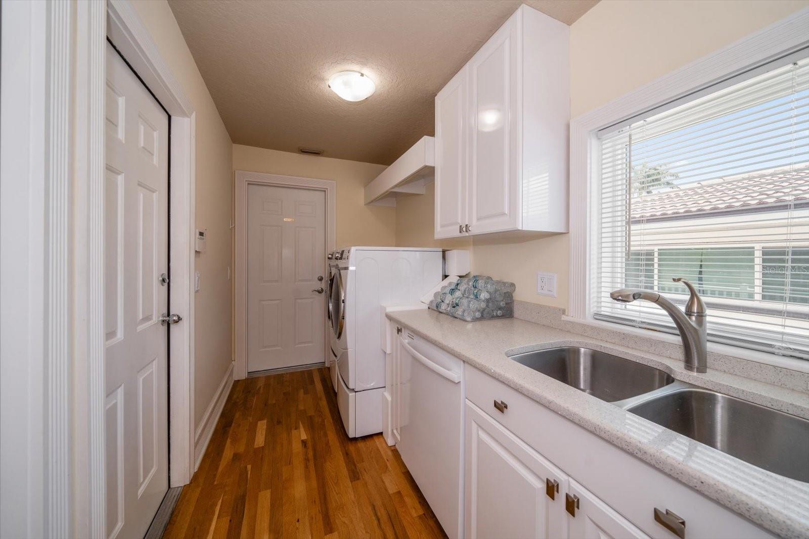 BELLEVUE ESTATES ISLAND 2ND ADD - Residential
