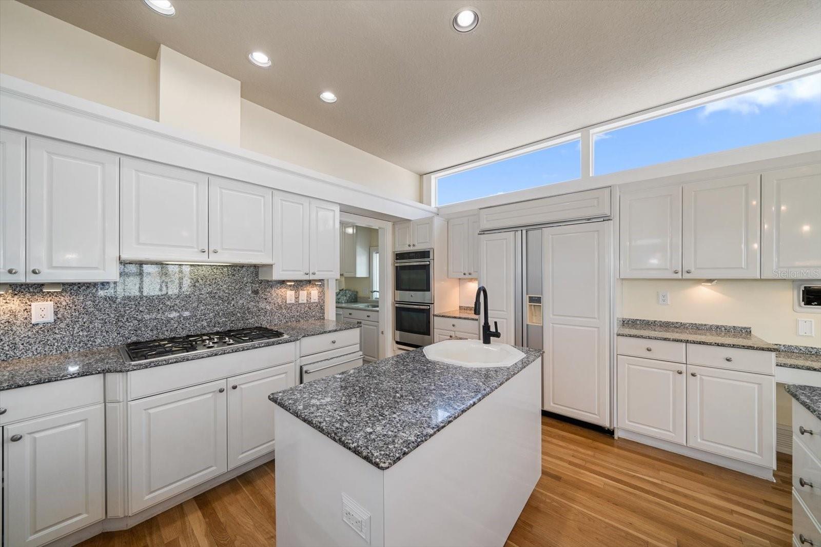 BELLEVUE ESTATES ISLAND 2ND ADD - Residential