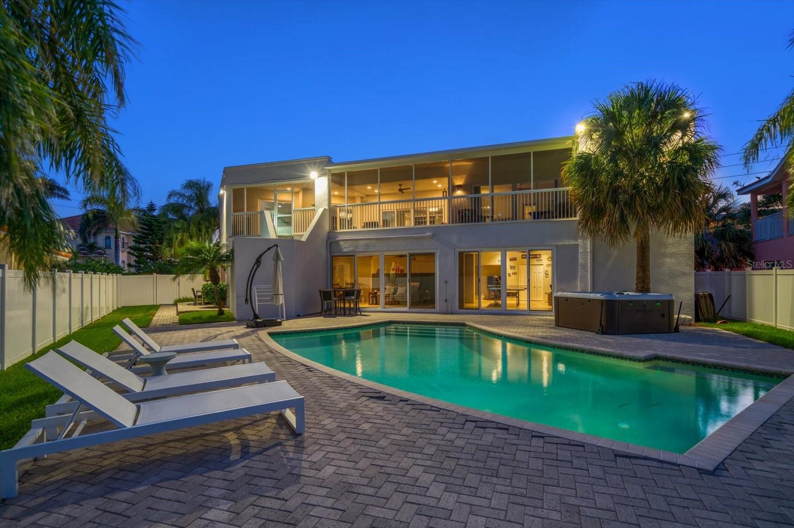 BELLEAIR BEACH YACHT CLUB ESTATES - Residential