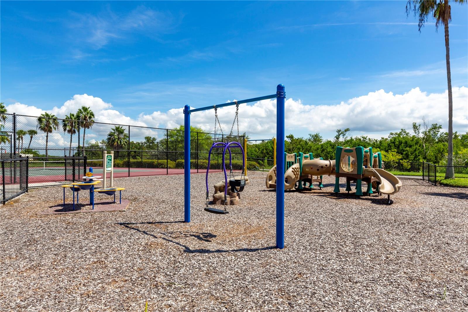 BELLEAIR BEACH YACHT CLUB ESTATES - Residential