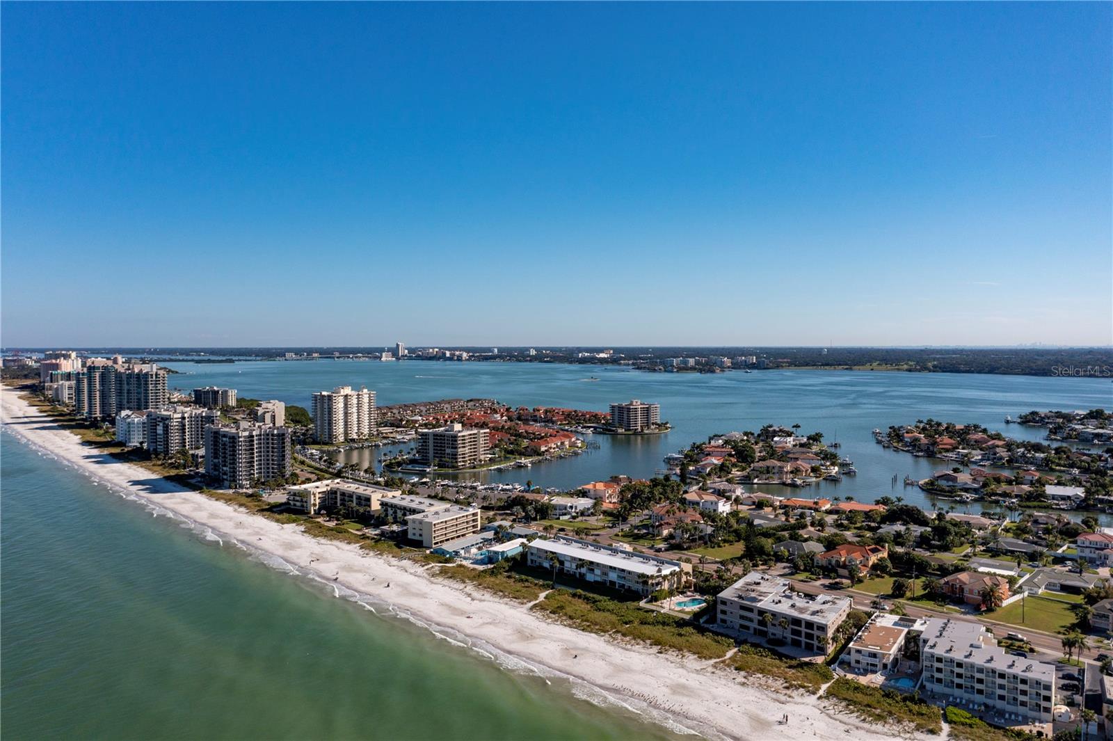 BELLEAIR BEACH YACHT CLUB ESTATES - Residential