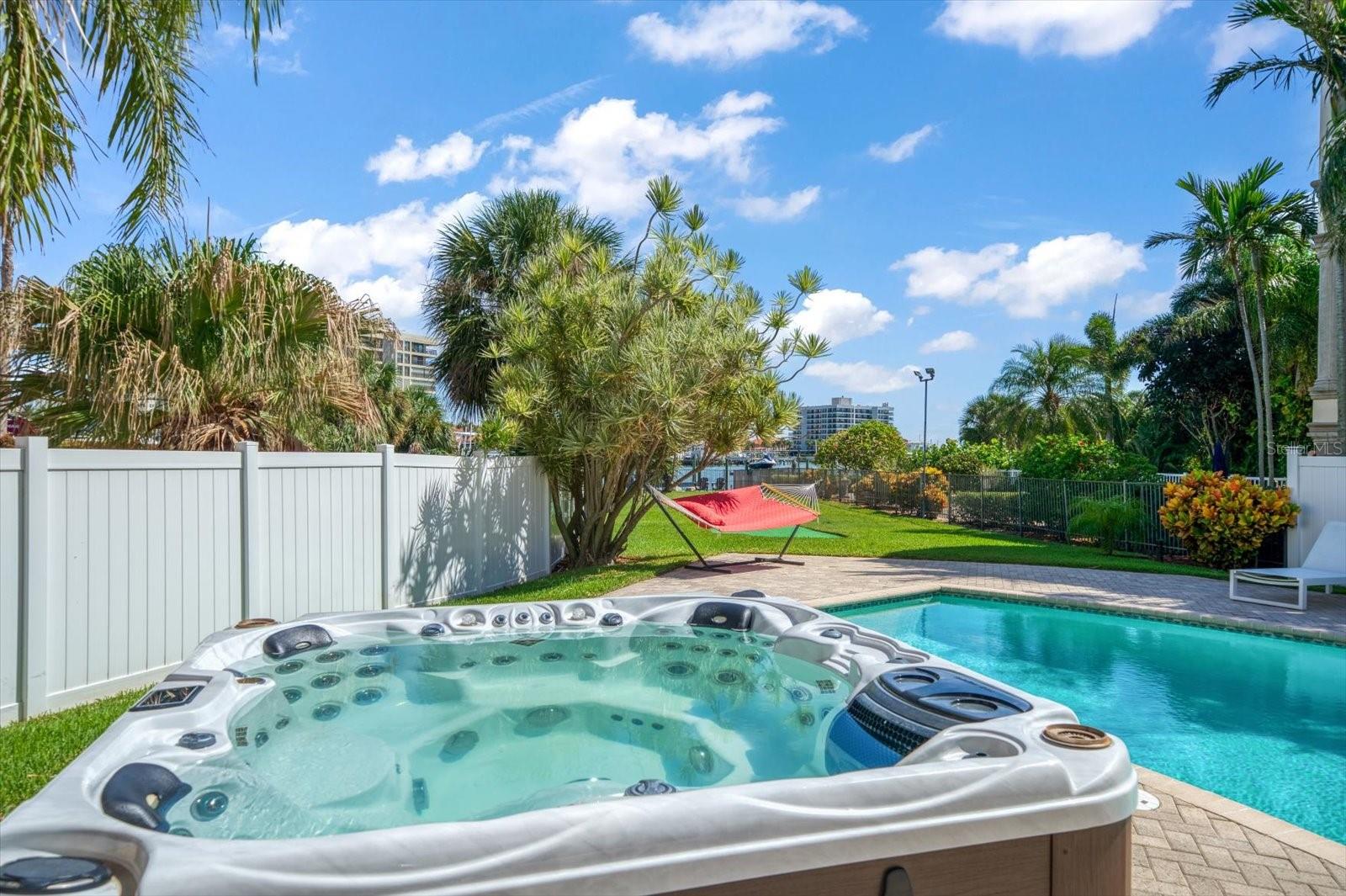 BELLEAIR BEACH YACHT CLUB ESTATES - Residential