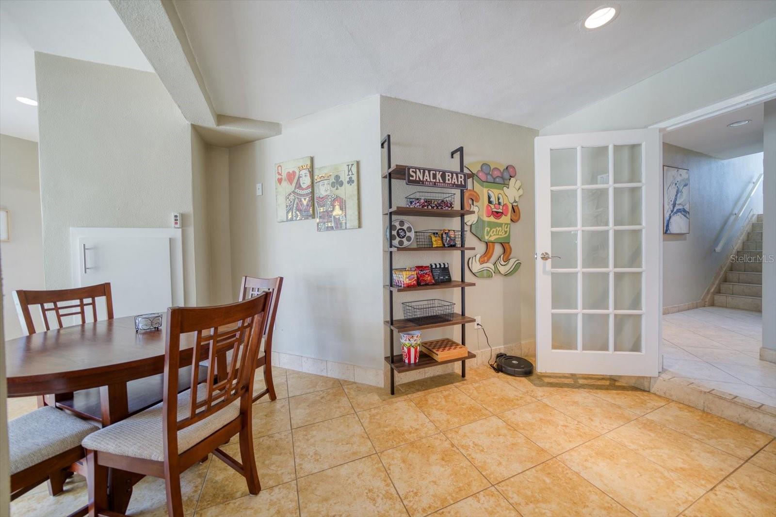 BELLEAIR BEACH YACHT CLUB ESTATES - Residential