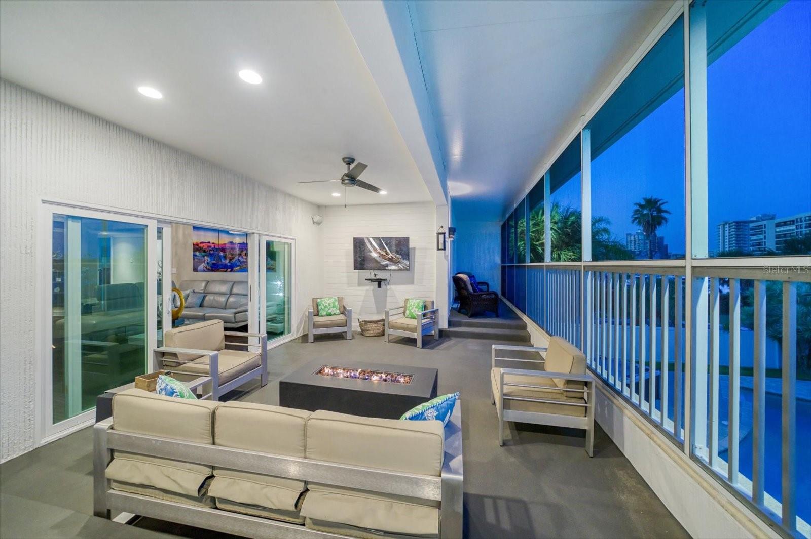 BELLEAIR BEACH YACHT CLUB ESTATES - Residential