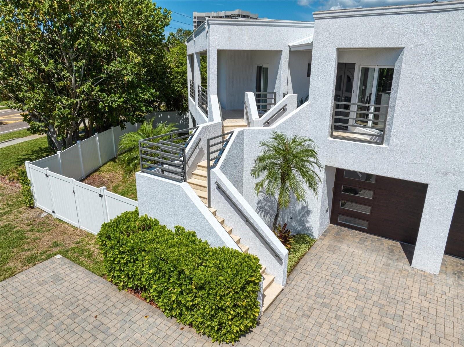 BELLEAIR BEACH YACHT CLUB ESTATES - Residential
