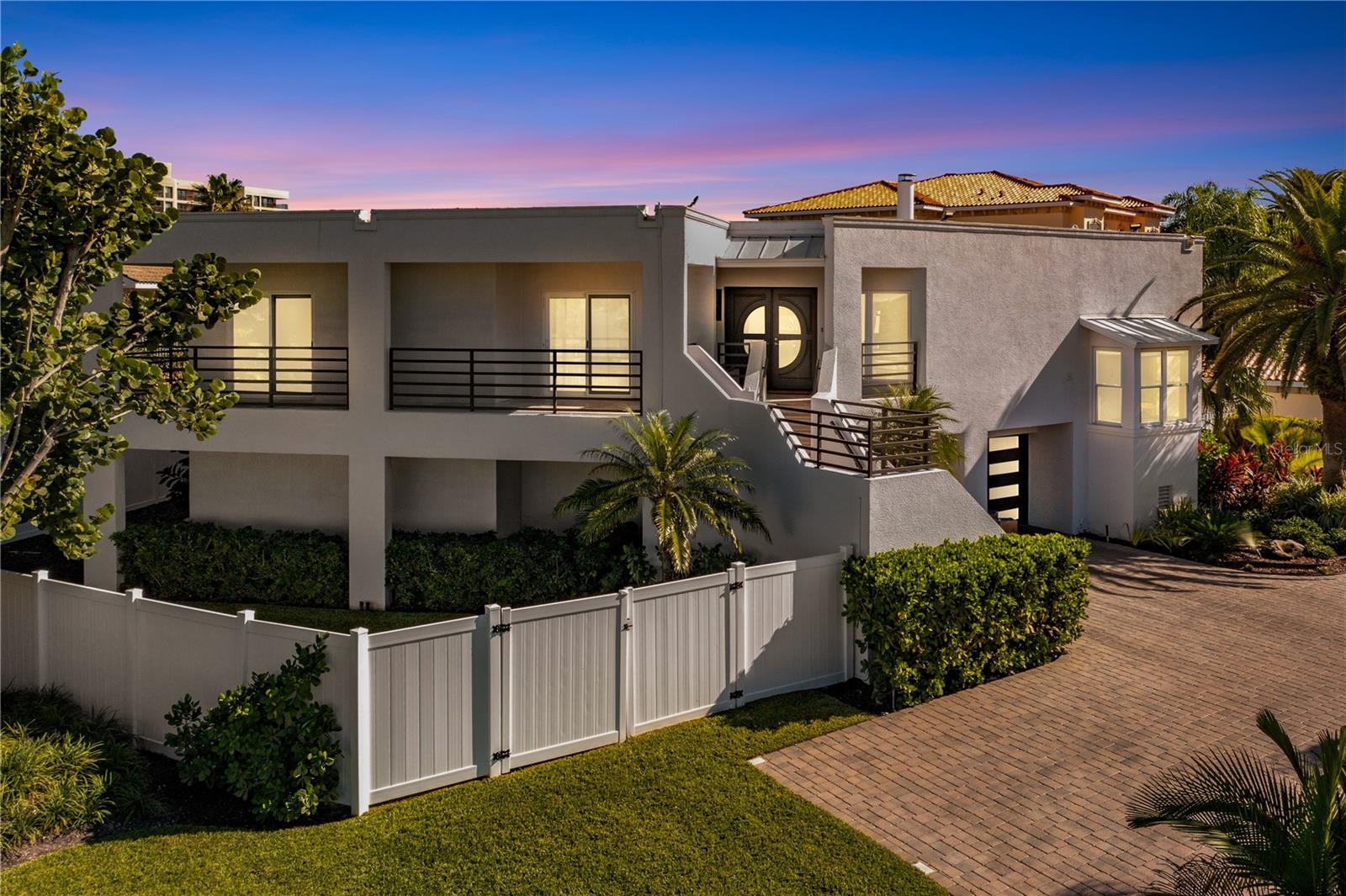 BELLEAIR BEACH YACHT CLUB ESTATES - Residential