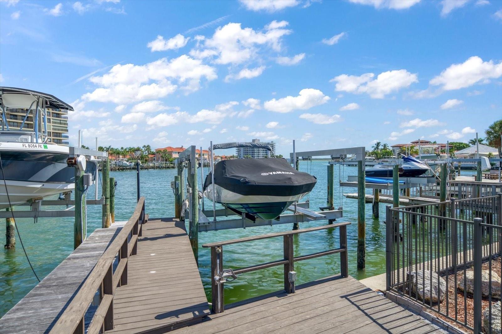 BELLEAIR BEACH YACHT CLUB ESTATES - Residential