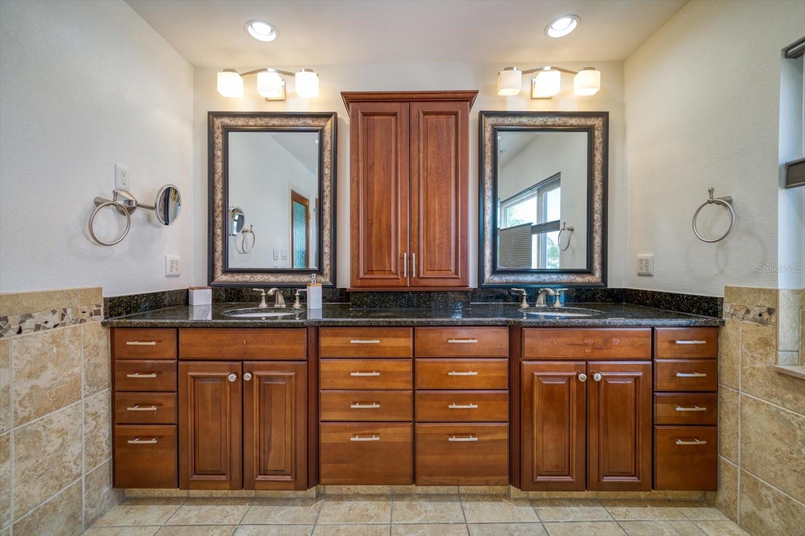 BELLEAIR BEACH YACHT CLUB ESTATES - Residential
