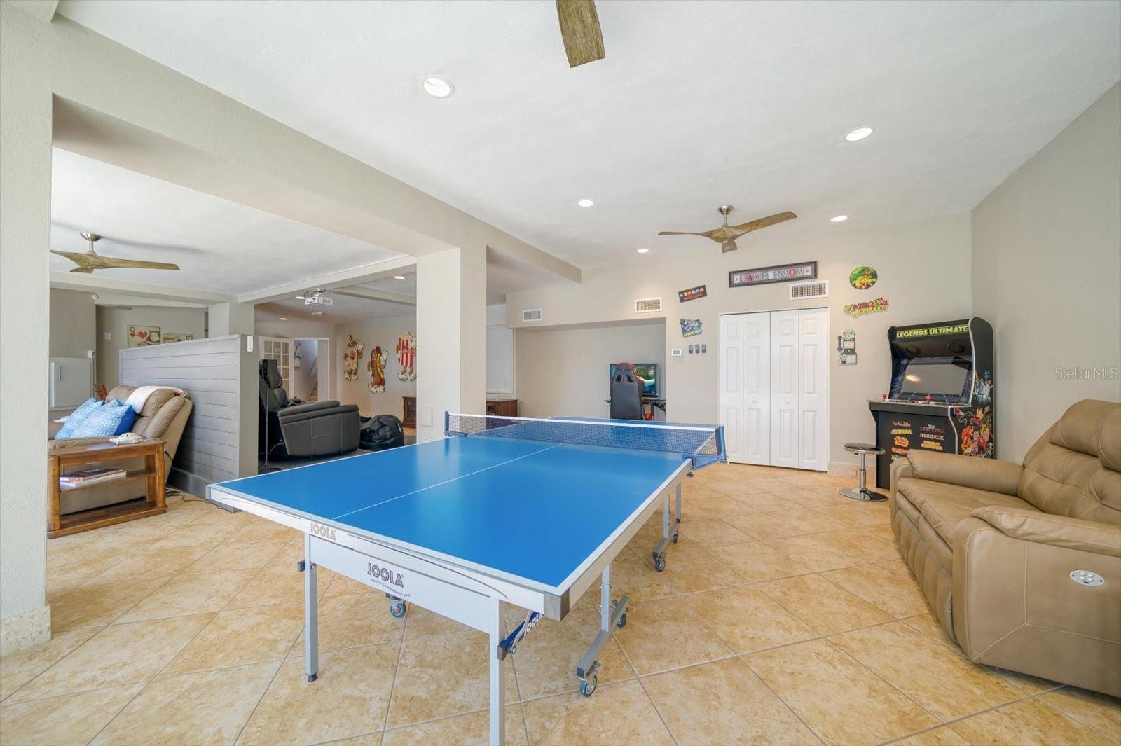 BELLEAIR BEACH YACHT CLUB ESTATES - Residential