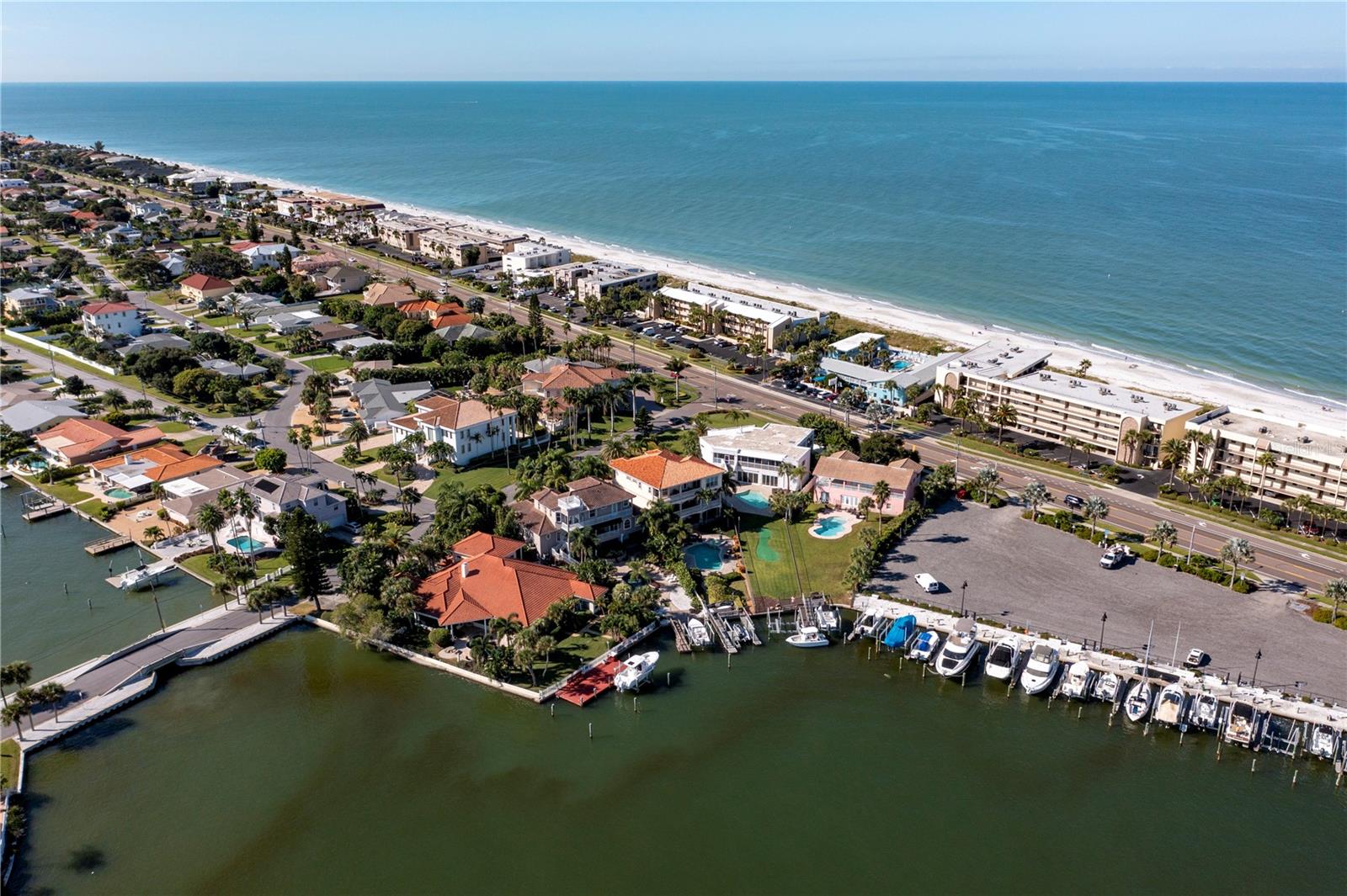 BELLEAIR BEACH YACHT CLUB ESTATES - Residential