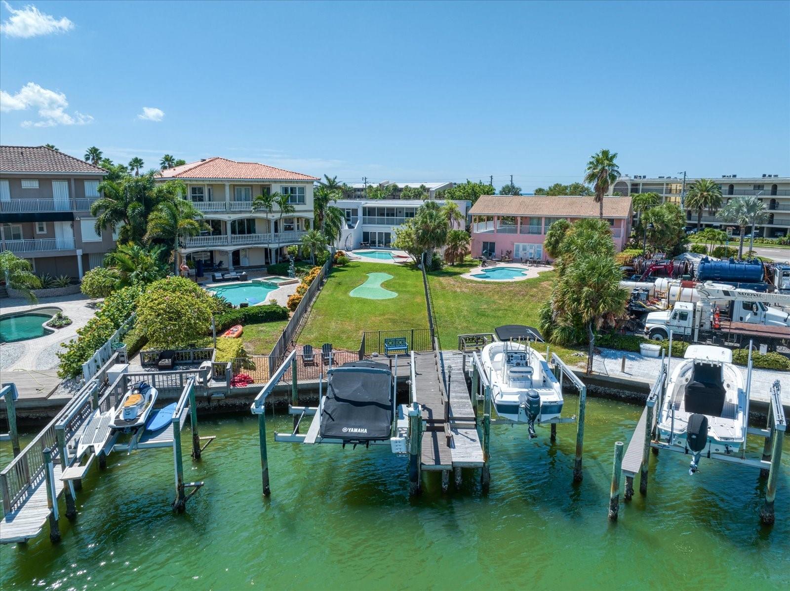 BELLEAIR BEACH YACHT CLUB ESTATES - Residential