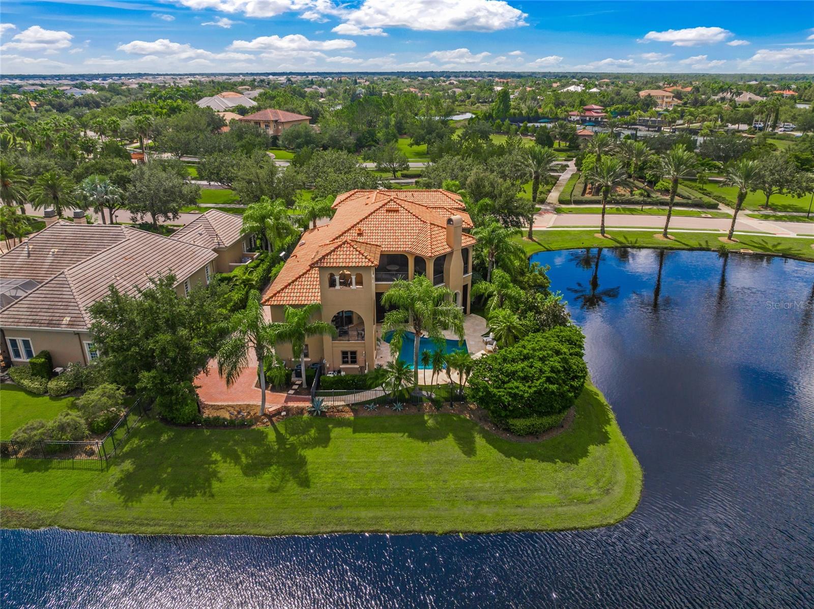 LAKE CLUB PH I - Residential