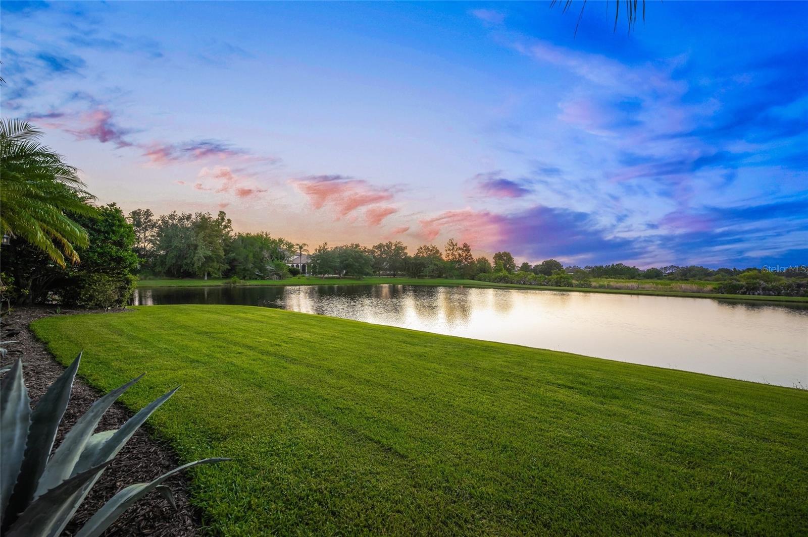 LAKE CLUB PH I - Residential