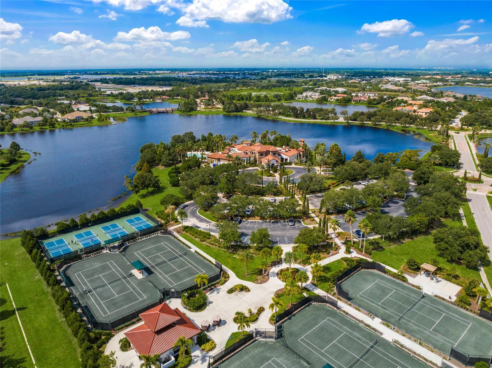 LAKE CLUB PH I - Residential
