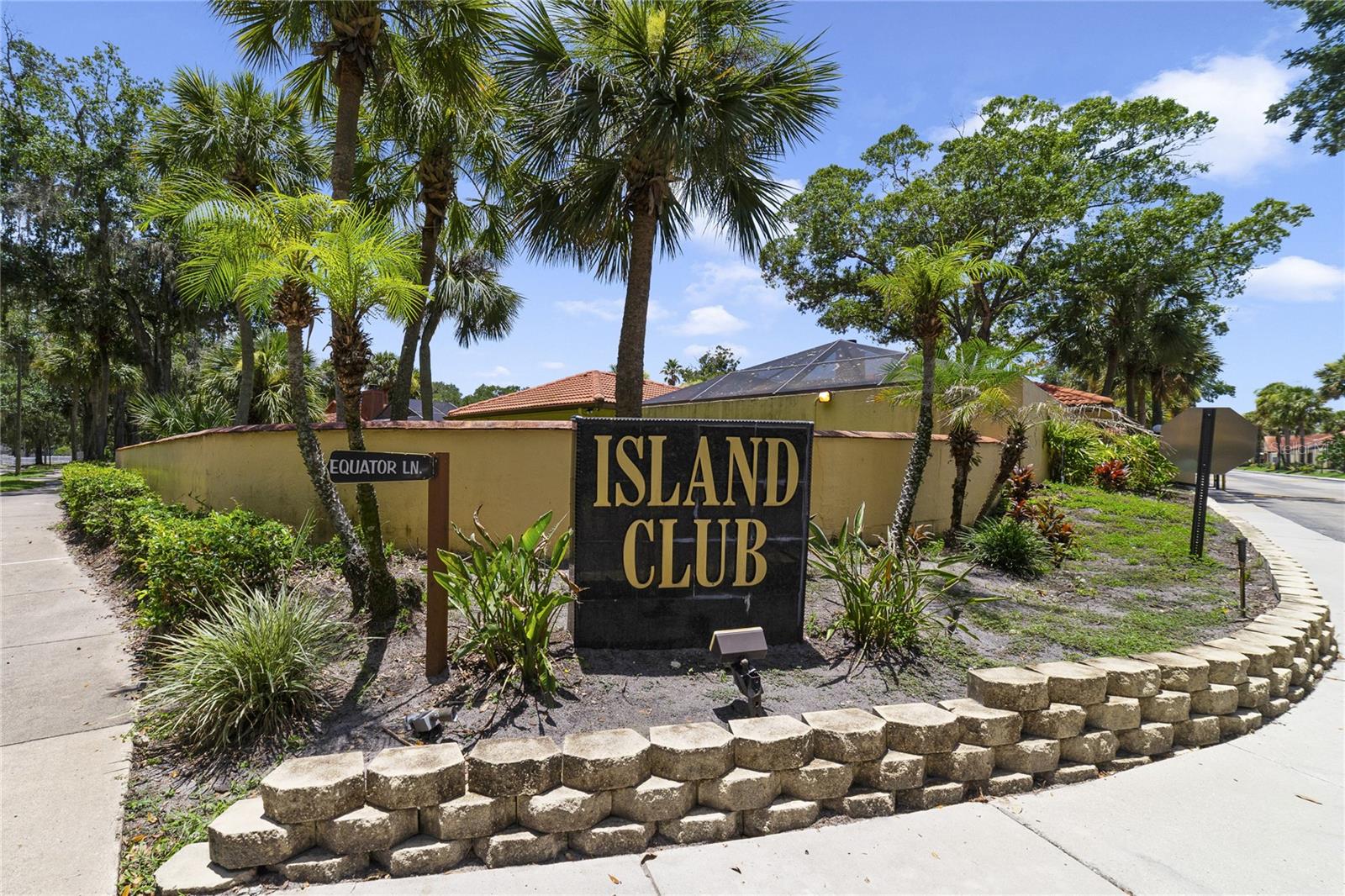 ISLAND CLUB AT ROSEMONT - Residential