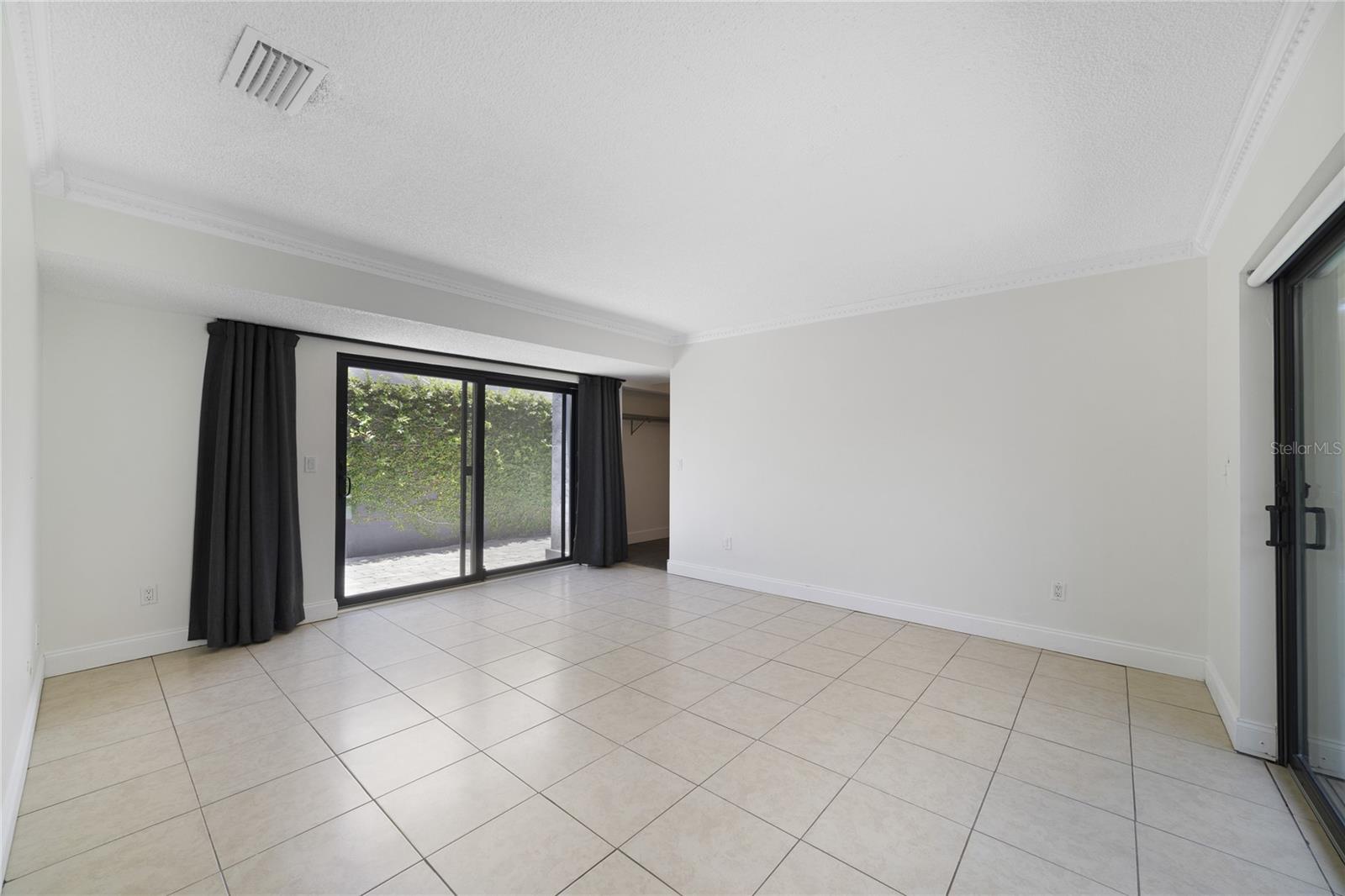 ISLAND CLUB AT ROSEMONT - Residential