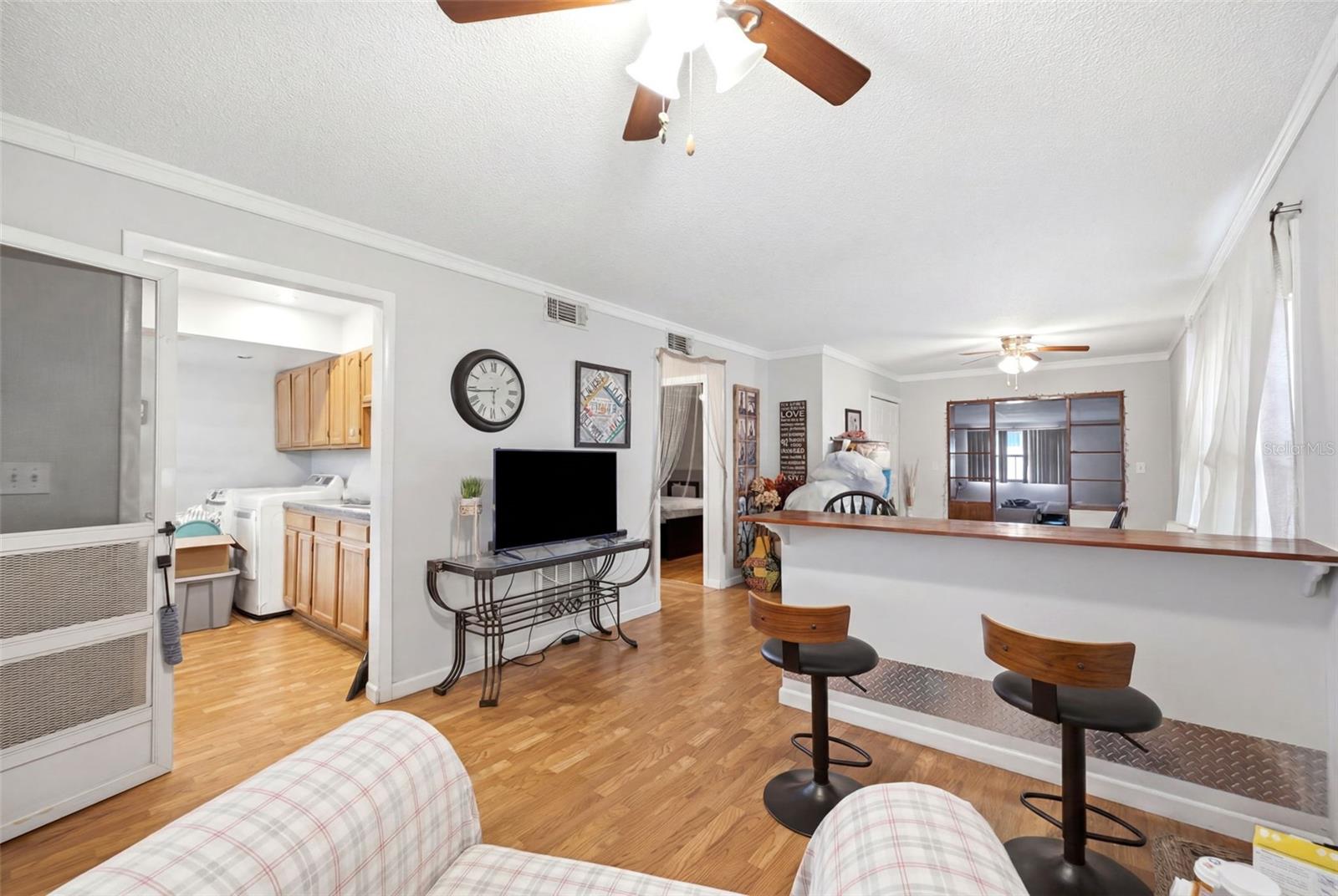 HILL CREST VILLAS - Residential