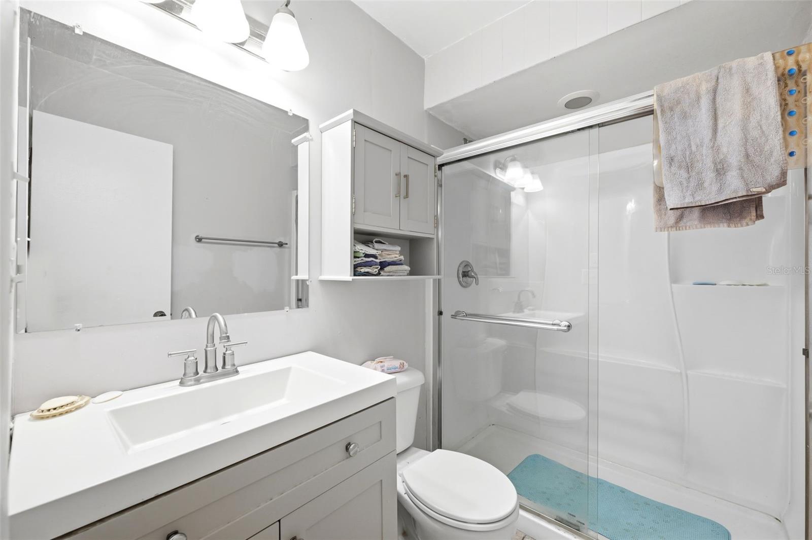 HILL CREST VILLAS - Residential