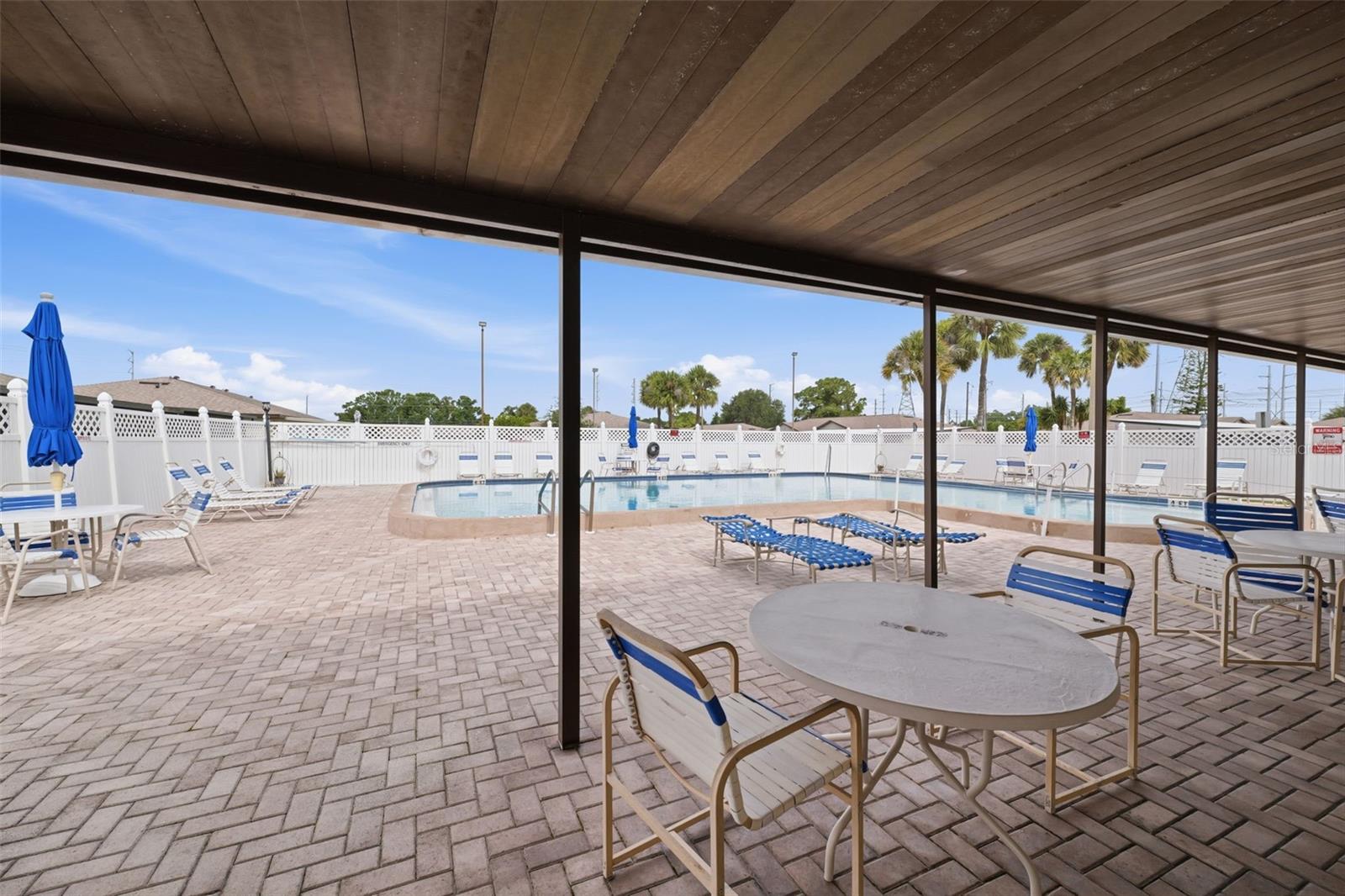 HILL CREST VILLAS - Residential