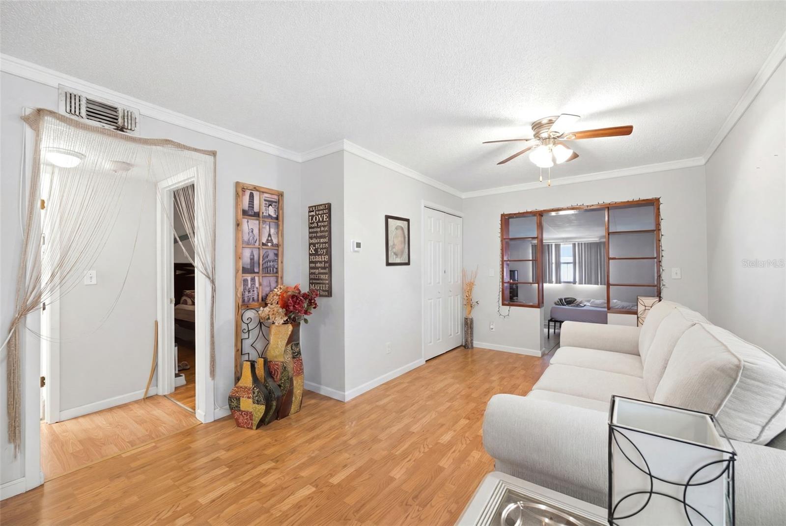 HILL CREST VILLAS - Residential