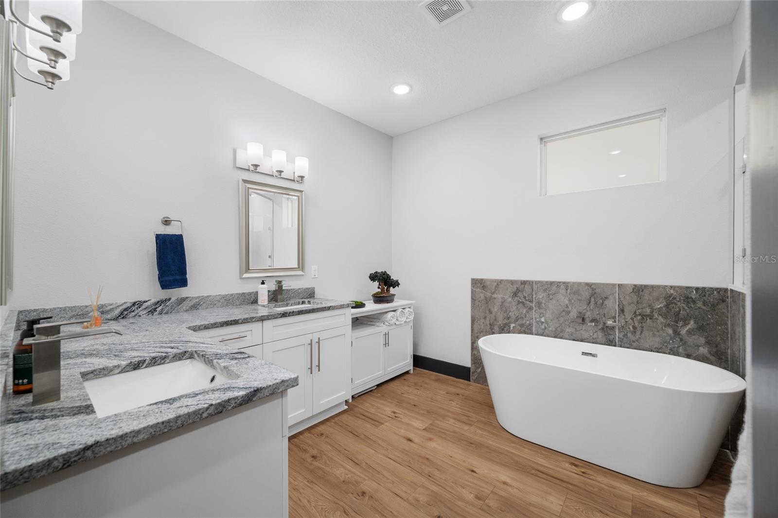 NEW PORT RICHEY CITY - Residential