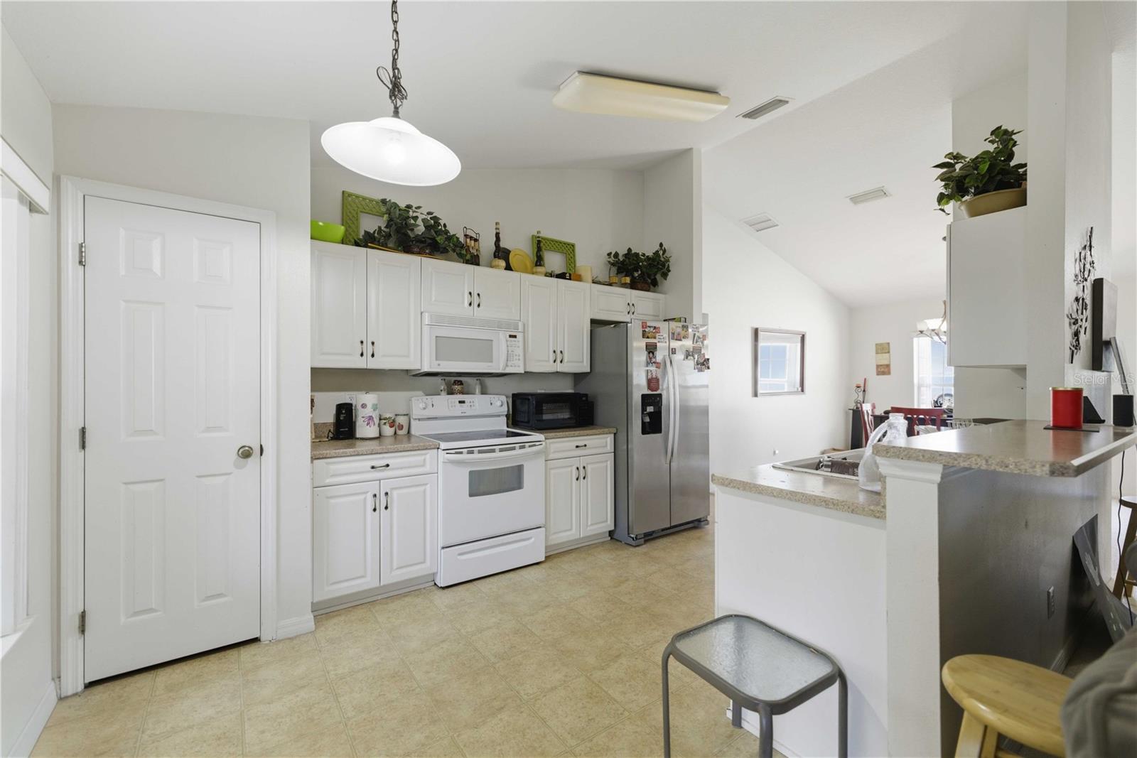 MARION OAKS - Residential