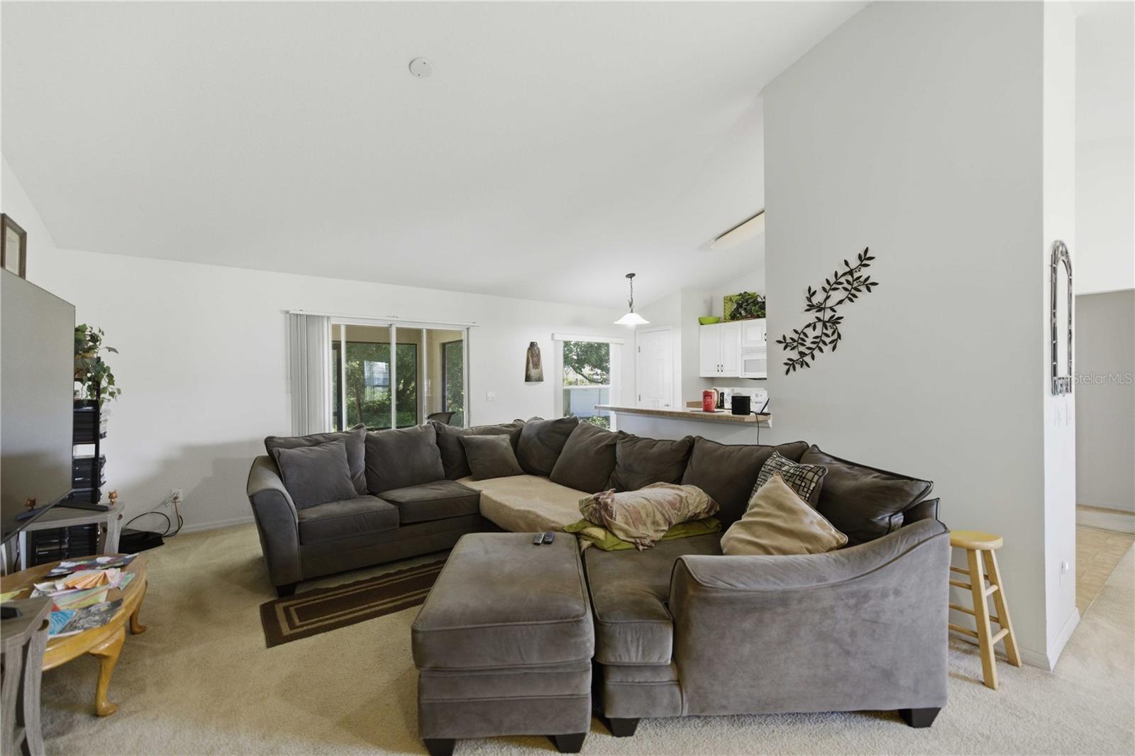 MARION OAKS - Residential