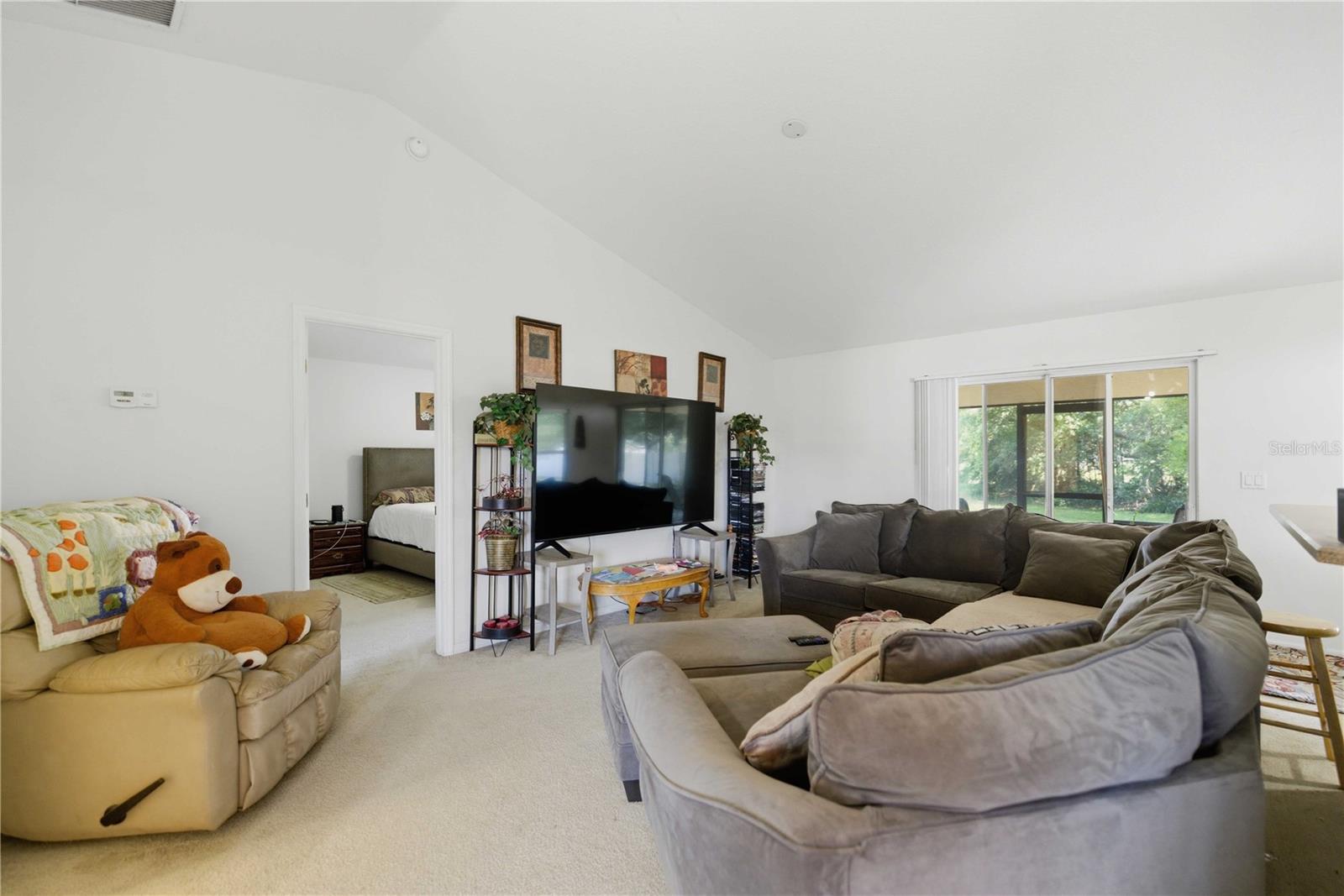 MARION OAKS - Residential