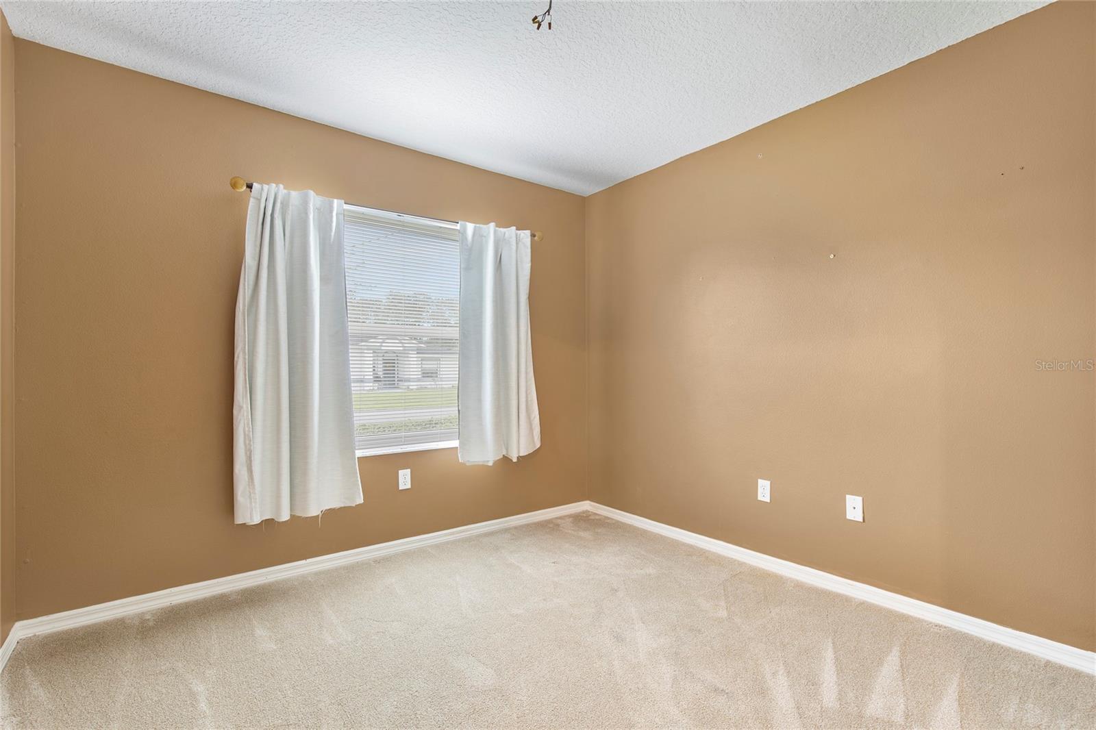 CYPRESS KNOLL - Residential