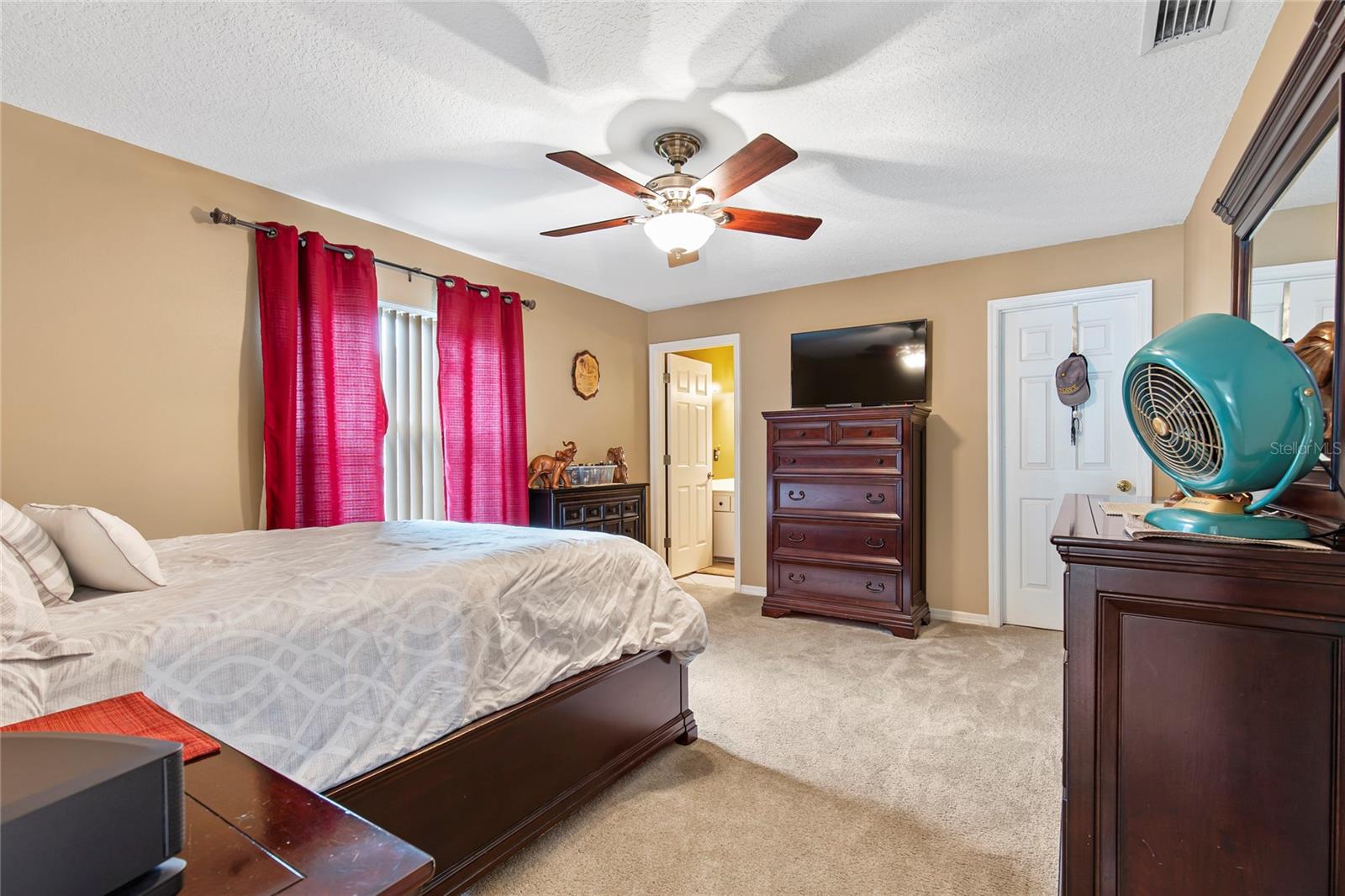 CYPRESS KNOLL - Residential