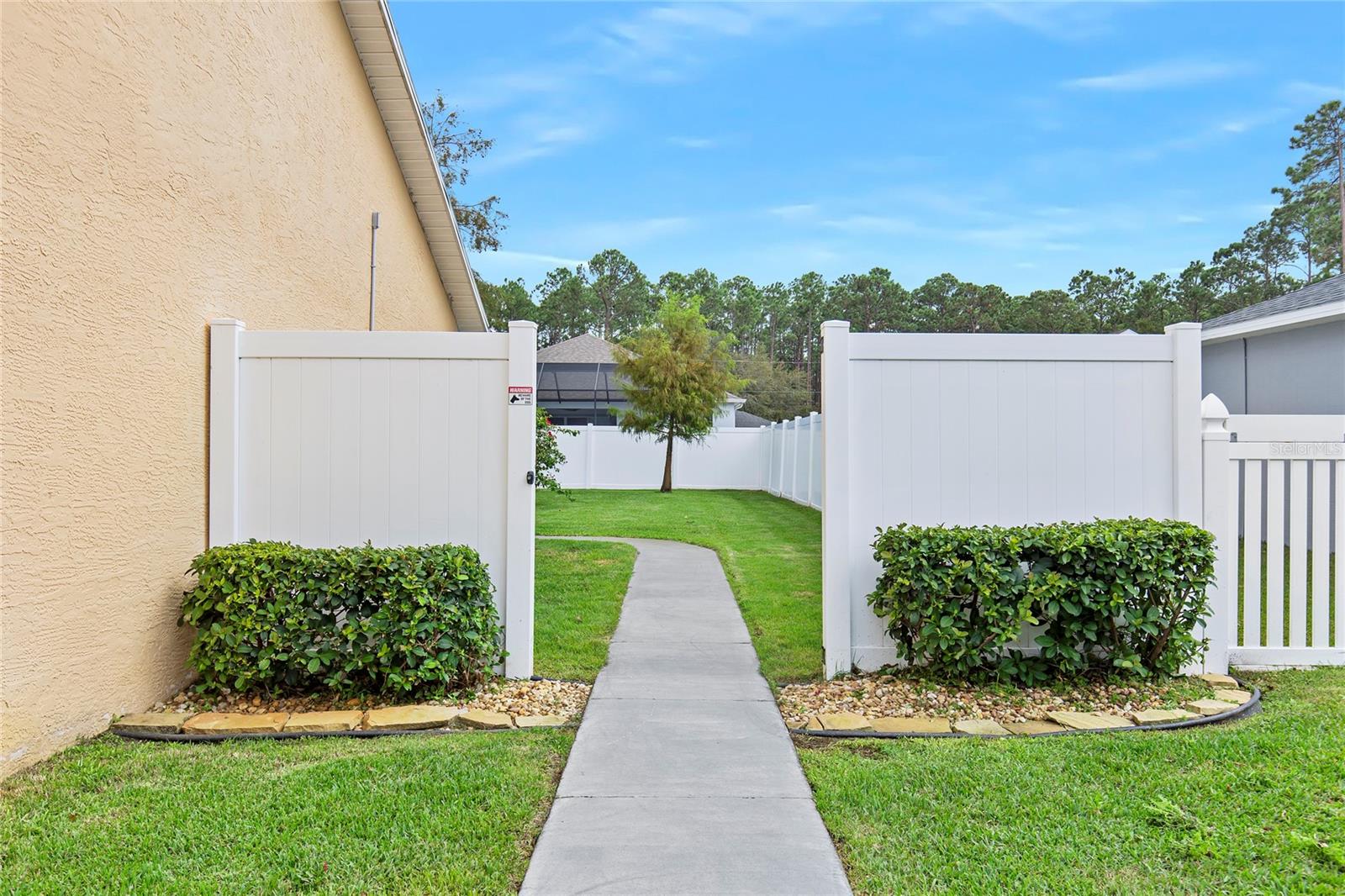 CYPRESS KNOLL - Residential