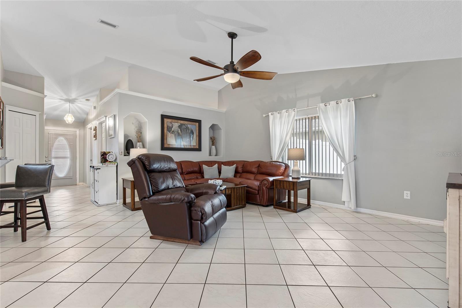 CYPRESS KNOLL - Residential